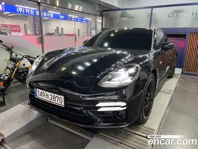 Porsche Panamera, 2023