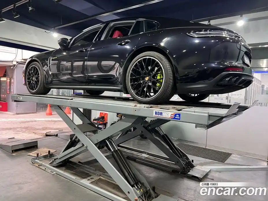 Porsche Panamera 2023 2.9 Автомат в Москве № 415639, фото 19