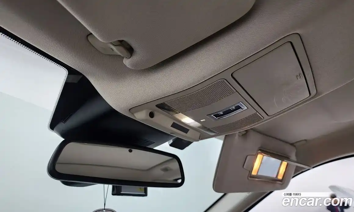 Land Rover Range-Rover Evoque 2017 2.0 Автомат в Москве № 416323, фото 17