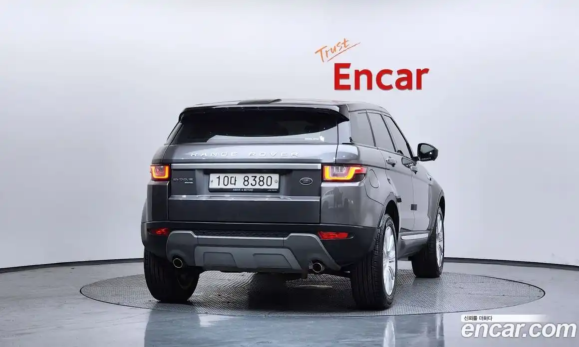 Land Rover Range-Rover Evoque 2017 2.0 Автомат в Москве № 416323, фото 4