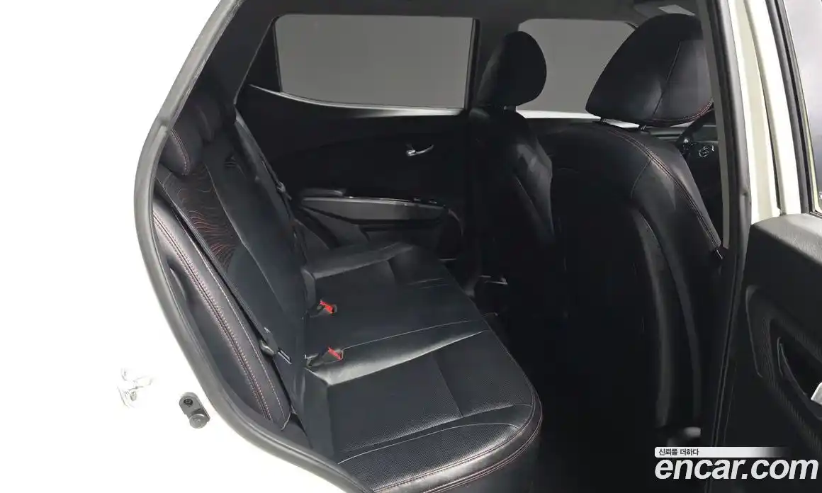 SsangYong TIBOLI 2016 1.6 Автомат в Москве № 421094, фото 12