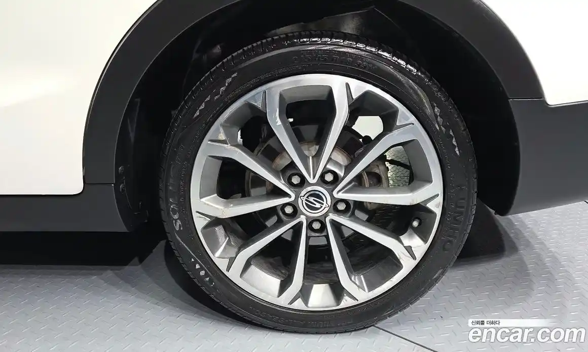 SsangYong TIBOLI 2016 1.6 Автомат в Москве № 421094, фото 5