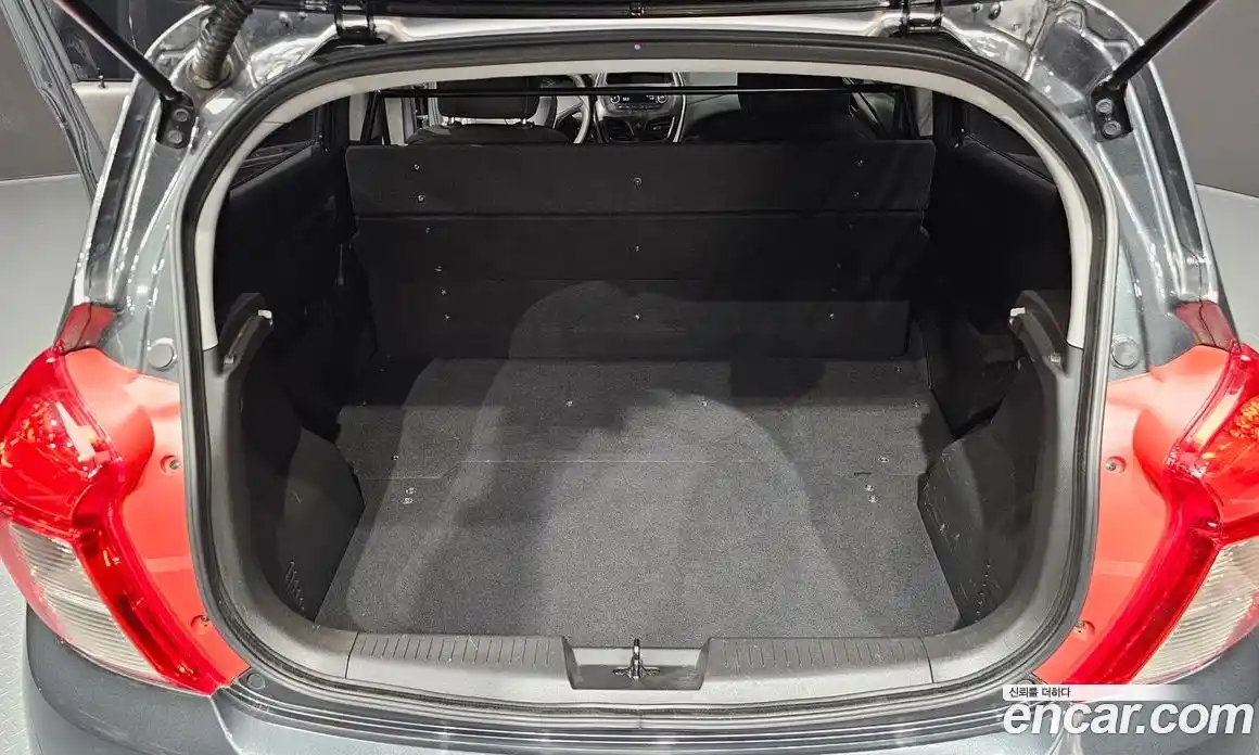 Chevrolet Spark 2022 1.0 Автомат в Москве № 422068, фото 20