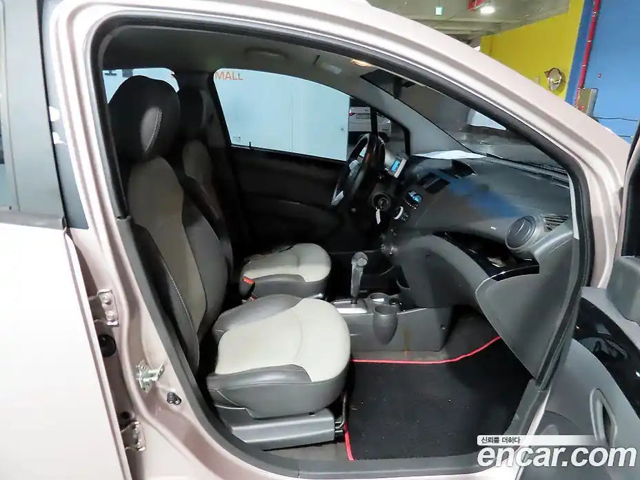 Chevrolet Spark 2012 1.0 Автомат в Москве № 42234, фото 9