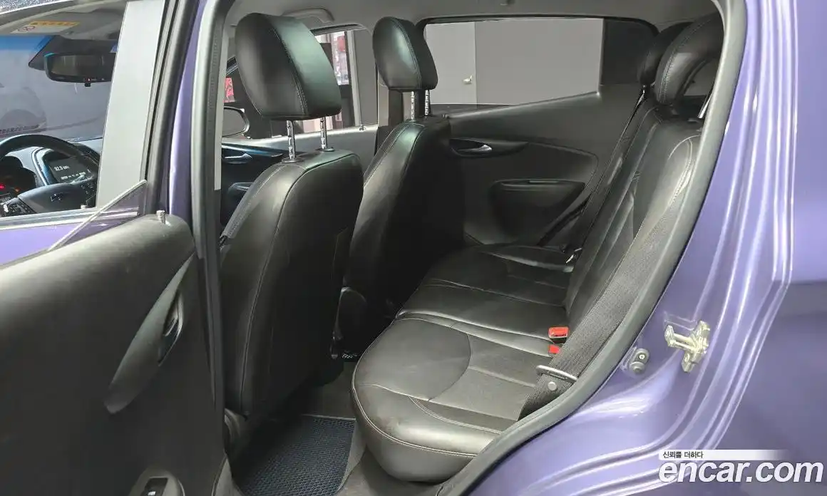 Chevrolet Spark 2016 1.0 Автомат в Москве № 422466, фото 13