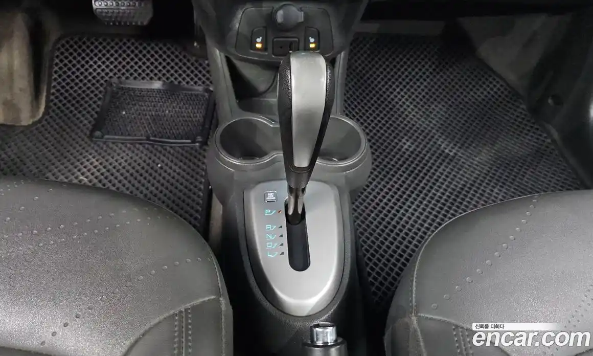 Chevrolet Spark 2015 1.0 Автомат в Москве № 422868, фото 9