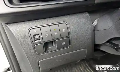 Hyundai Staria, 2025