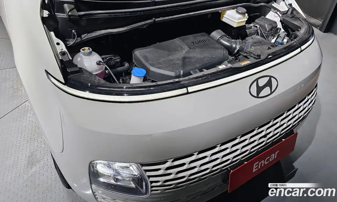 Hyundai Staria 2025 2.2 Автомат в Москве № 43235, фото 4