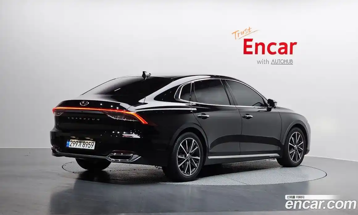 Hyundai Grandeur 2022 2.5 Автомат в Москве № 43713, фото 16