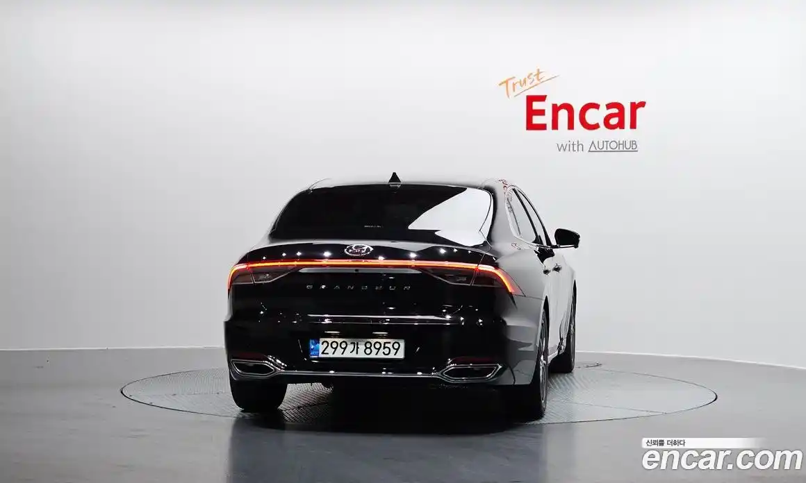 Hyundai Grandeur 2022 2.5 Автомат в Москве № 43713, фото 3