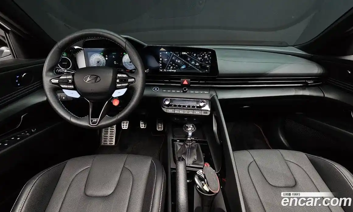 Hyundai Avante 2024 2.0 Механическая в Москве № 44222, фото 7