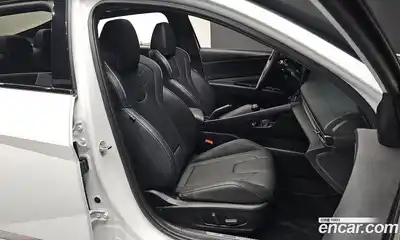 Hyundai Avante 2024 2.0 Механическая в Москве № 44222, миниатюра 10