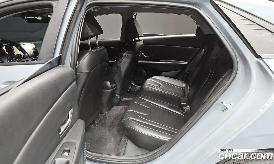 Hyundai Avante 2022 1.6 Автомат в Москве № 449945, фото 11