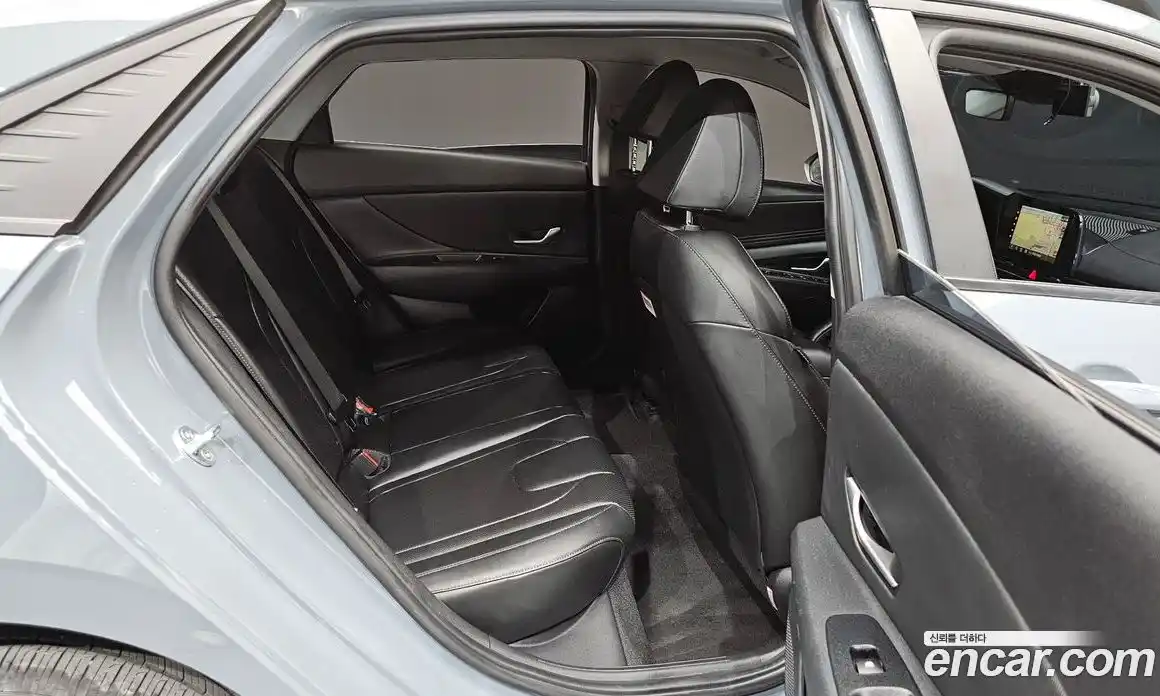 Hyundai Avante 2022 1.6 Автомат в Москве № 449945, фото 13