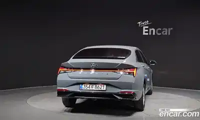 Hyundai Avante 2022 1.6 Автомат в Москве № 449945, миниатюра 4