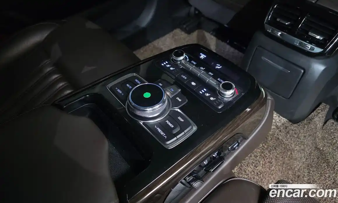 Genesis EQ900 2016 3.8 Автомат в Москве № 453440, фото 18