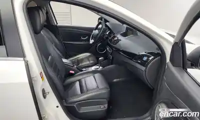 Renault SM3 2016 1.6 Автомат в Москве № 463078, миниатюра 12