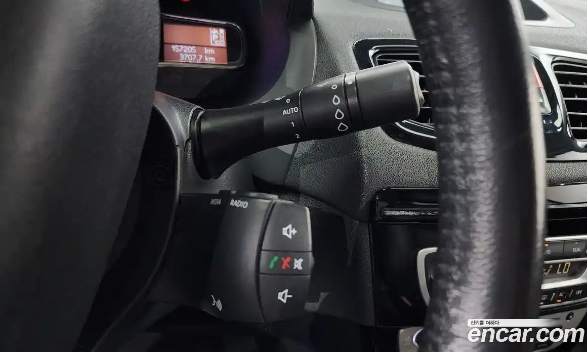 Renault SM3 2016 1.6 Автомат в Москве № 463078, фото 16