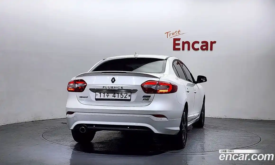 Renault SM3 2016 1.6 Автомат в Москве № 463078, фото 4