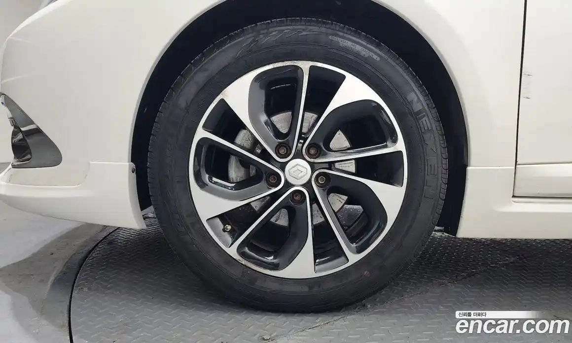 Renault SM3 2016 1.6 Автомат в Москве № 463078, фото 5