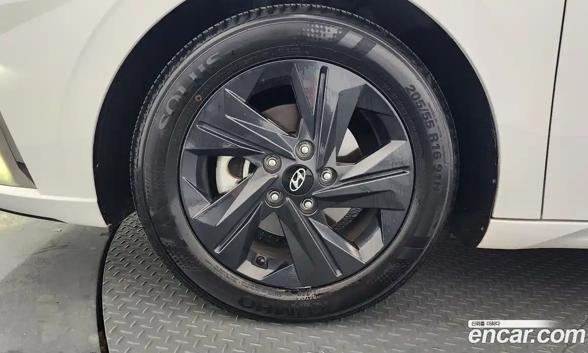 Hyundai Avante 2022 1.6 Автомат в Москве № 46904, фото 12