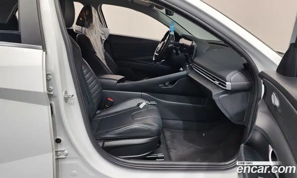 Hyundai Avante 2022 1.6 Автомат в Москве № 46904, фото 16