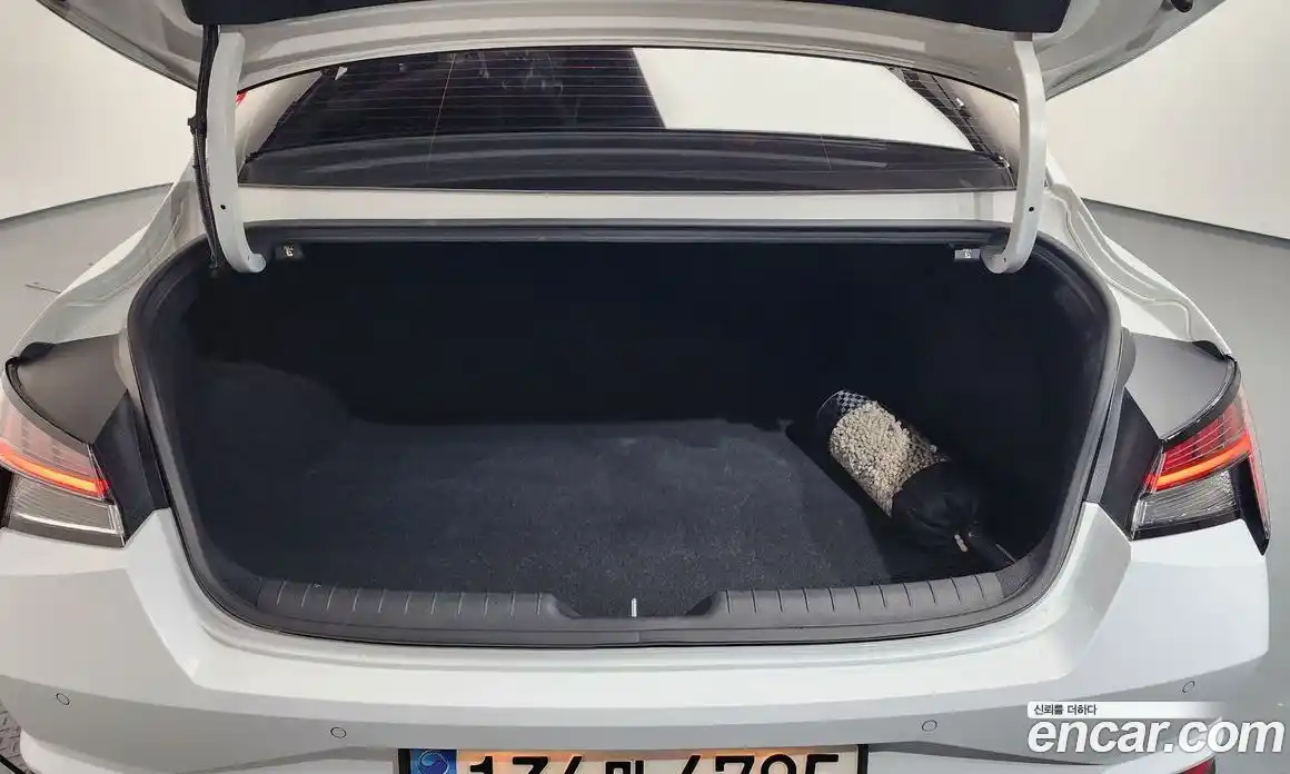 Hyundai Avante 2022 1.6 Автомат в Москве № 46904, фото 17