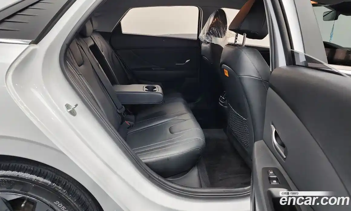 Hyundai Avante 2022 1.6 Автомат в Москве № 46904, фото 6