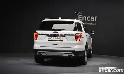Ford Explorer 2016 2.3 Автомат в Москве № 473542, миниатюра 4