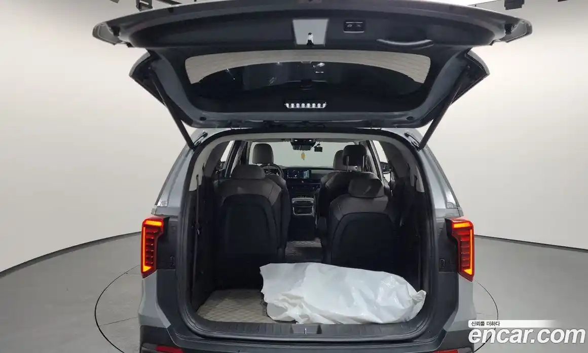 Kia Canival 2024 2.2 Автомат в Москве № 55666, фото 5