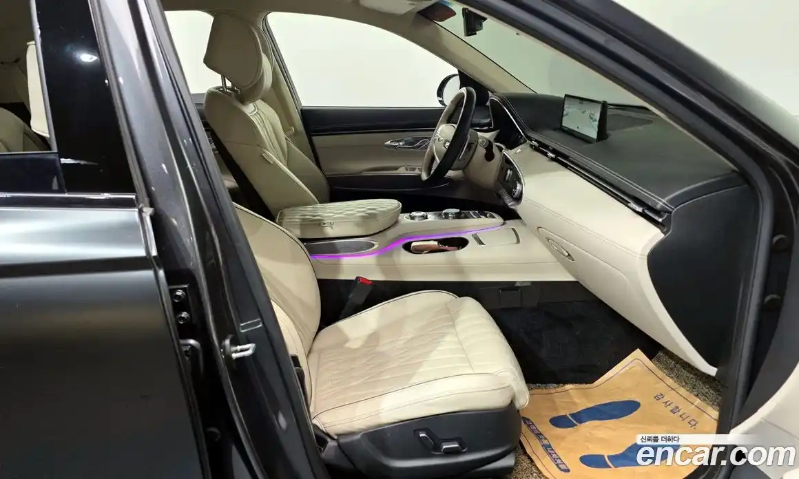 Genesis GV70 2023 2.5 Автомат в Москве № 58918, фото 14