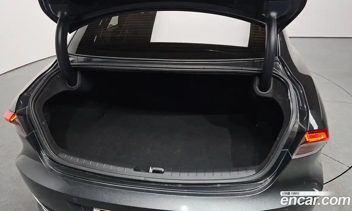 Hyundai Grandeur 2022 2.5 Автомат в Москве № 8342, фото 13