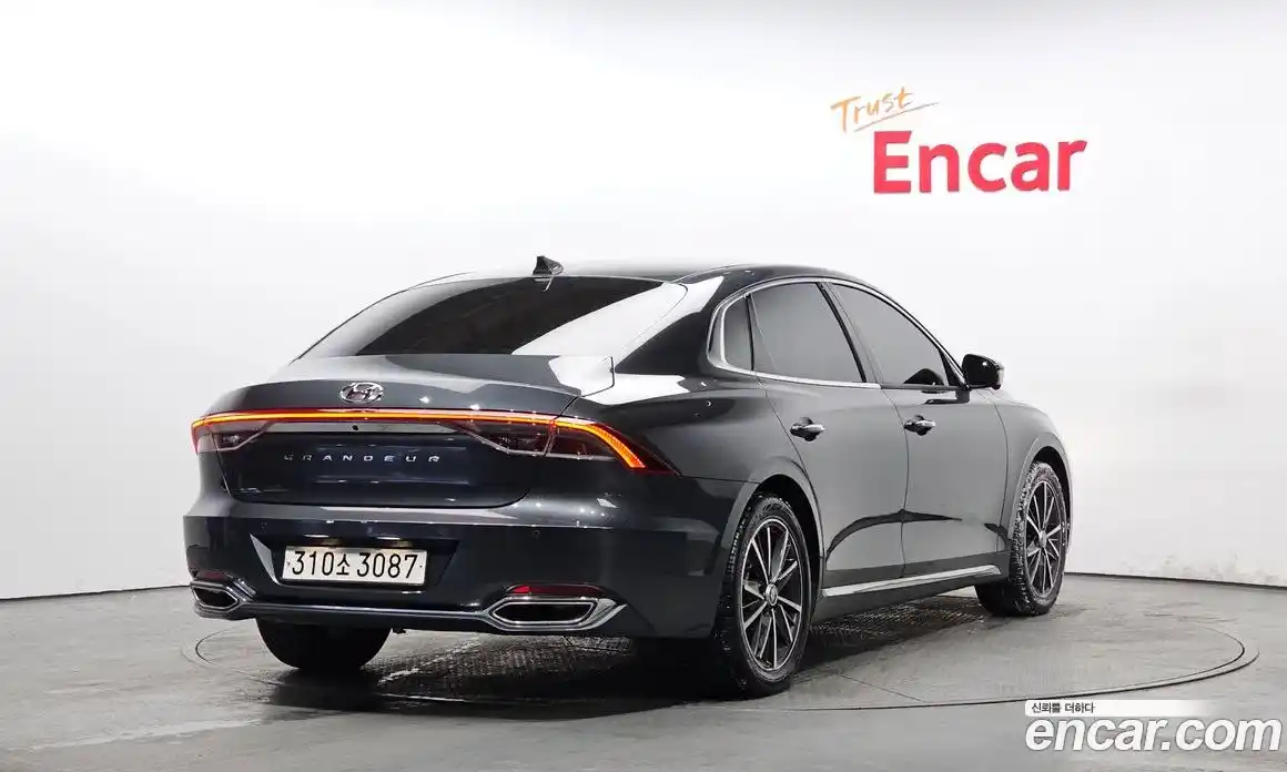 Hyundai Grandeur 2022 2.5 Автомат в Москве № 8342, фото 4