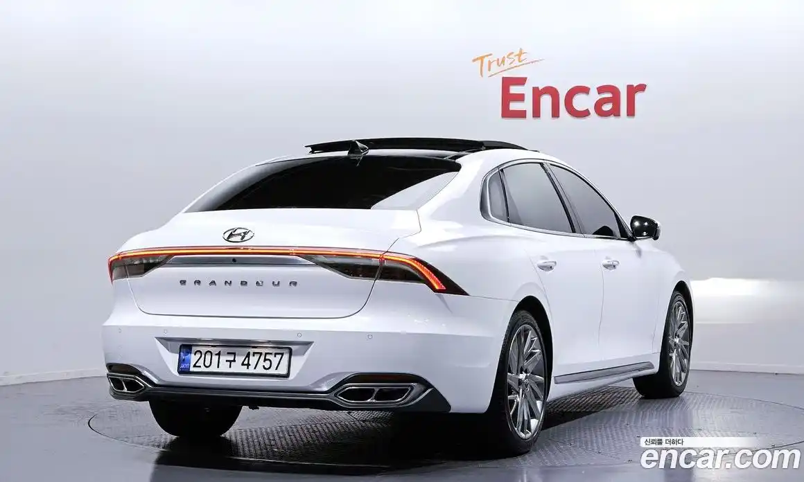 Hyundai Grandeur 2023 2.5 Автомат в Москве № 9284, фото 16