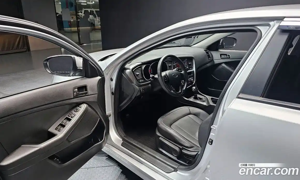 Kia K5 2013 2.0 Автомат в Москве № 96442, фото 11