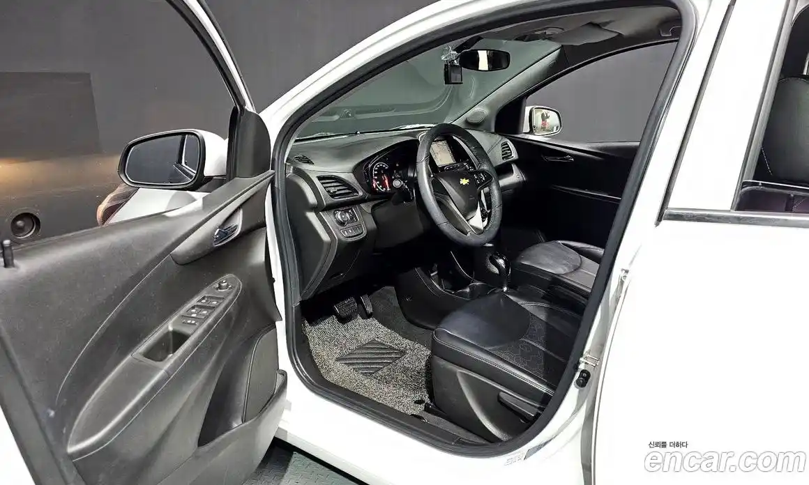 Chevrolet Spark 2018 1.0 Автомат в Москве № 98245, фото 17