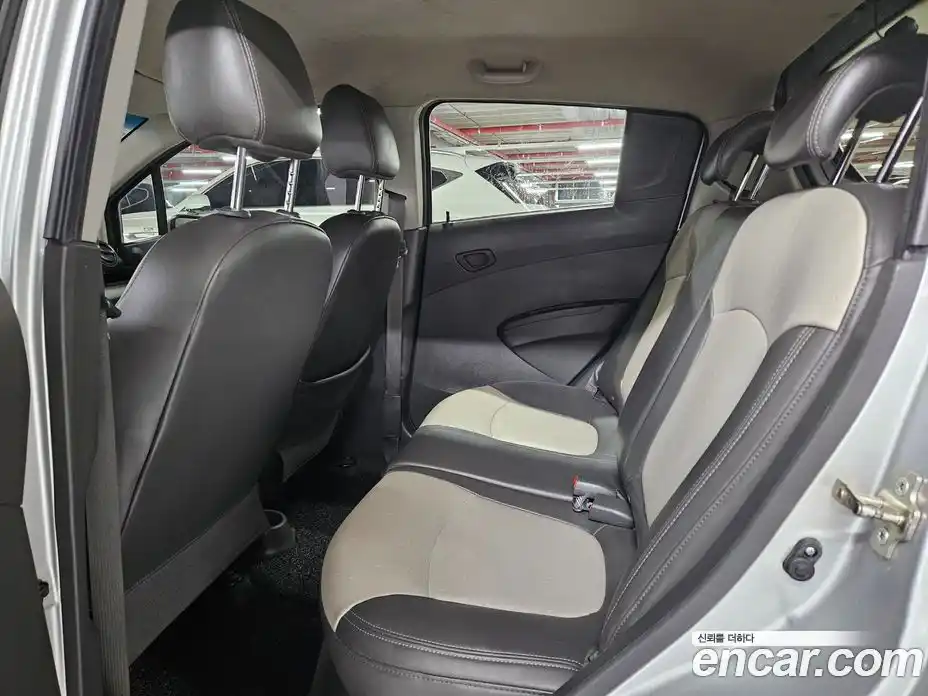 Chevrolet Spark 2012 1.0 Автомат в Москве № 99855, фото 9