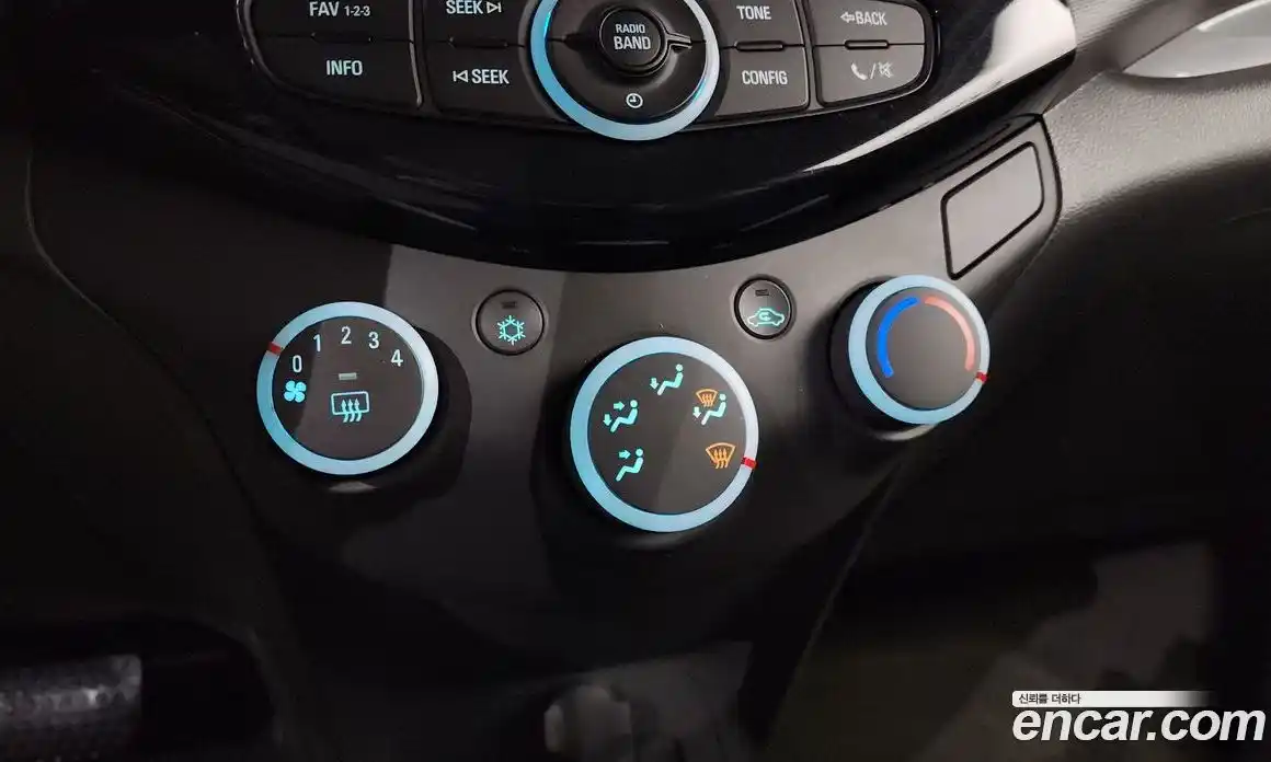 Chevrolet Spark 2014 1.0 Автомат в Москве № 103840, фото 16