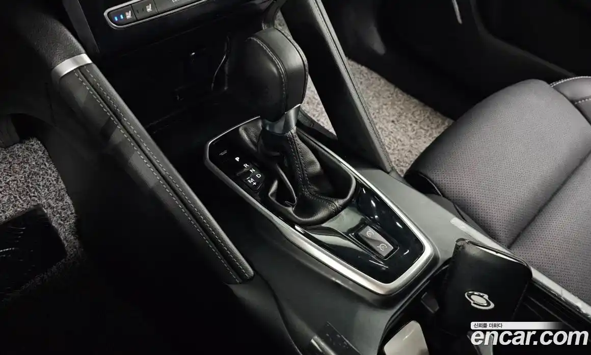 Renault QM6 2024 2.0 Автомат в Москве № 106272, фото 17