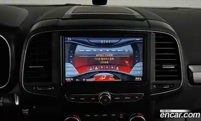 Renault QM6 2024 2.0 Автомат в Москве № 106272, миниатюра 10