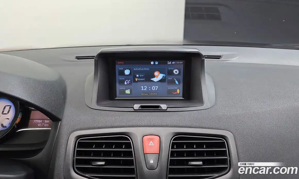 Renault SM3 2015 1.6 Автомат в Москве № 106496, фото 1