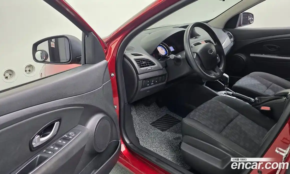 Renault SM3 2015 1.6 Автомат в Москве № 106496, фото 20