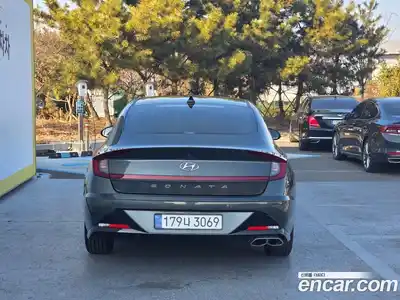 Hyundai Sonata 2021 1.6 Автомат в Москве № 10659, миниатюра 4