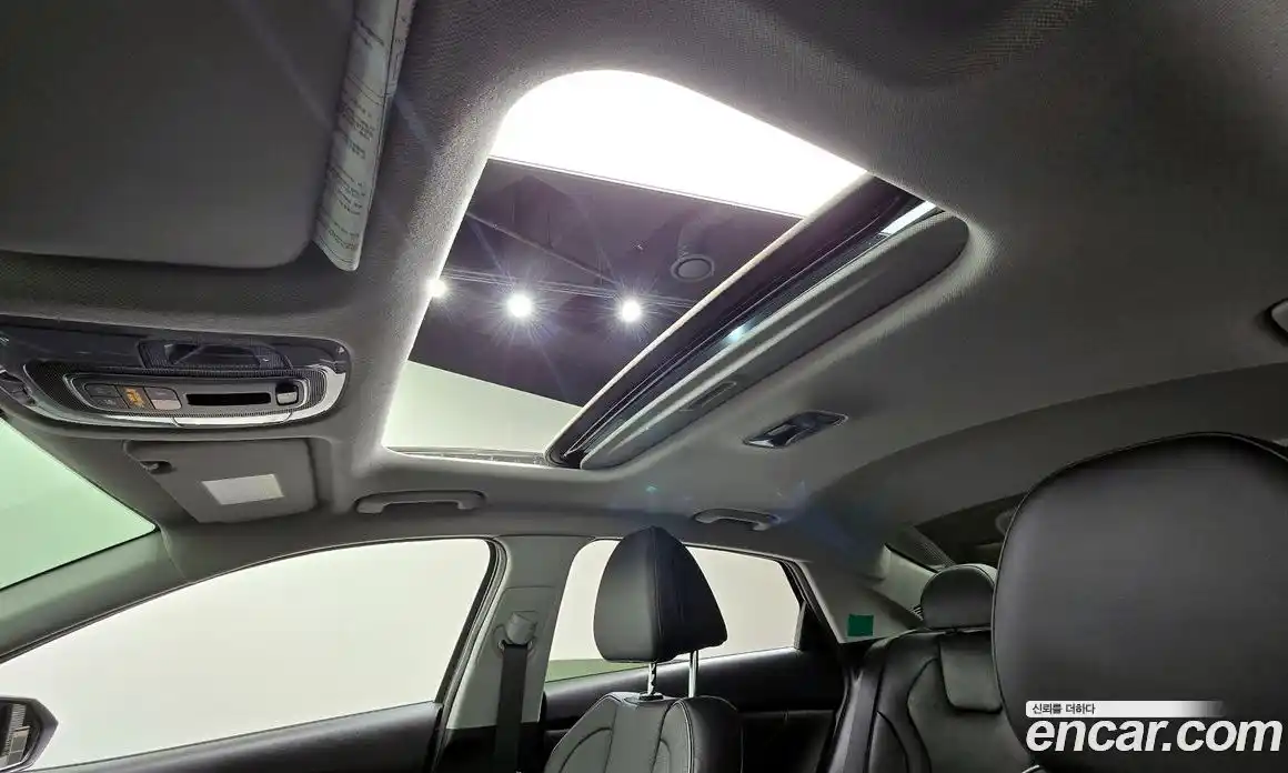 Hyundai Avante 2023 1.6 Автомат в Москве № 108911, фото 15