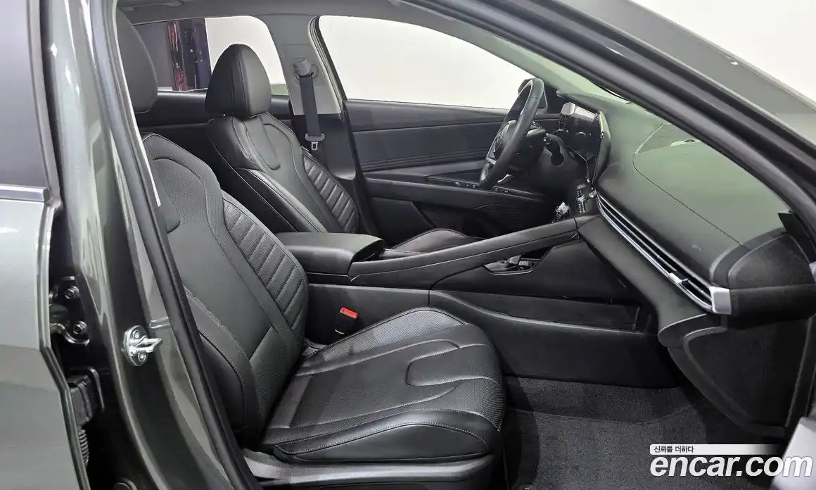 Hyundai Avante 2023 1.6 Автомат в Москве № 108911, фото 19