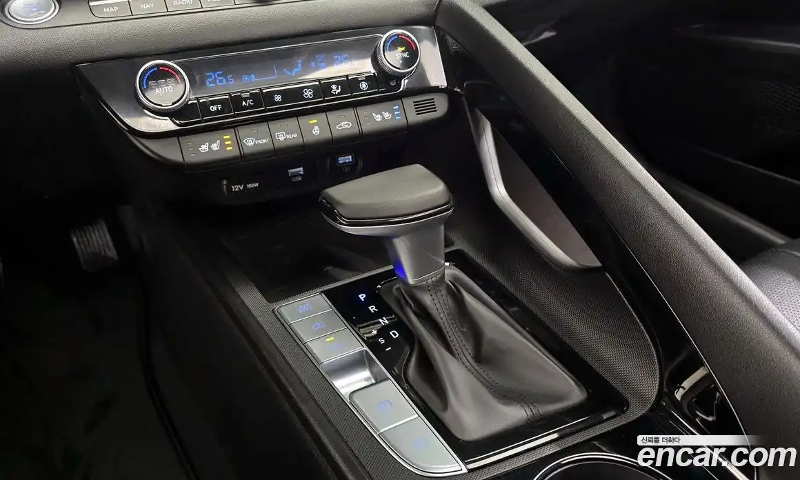 Hyundai Avante 2023 1.6 Автомат в Москве № 108911, фото 5