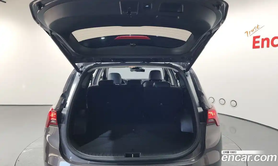 Hyundai Santa Fe 2021 2.2 Автомат в Москве № 111595, фото 5