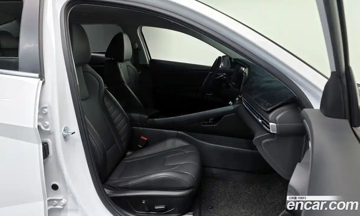 Hyundai Avante 2025 1.6 Автомат в Москве № 119650, фото 4