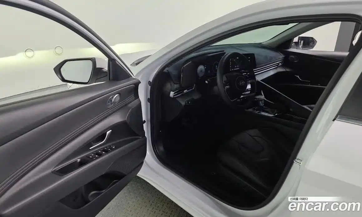 Hyundai Avante 2025 1.6 Автомат в Москве № 119650, фото 9