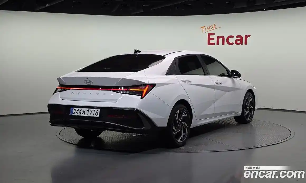 Hyundai Avante 2025 1.6 Автомат в Москве № 119650, фото 10